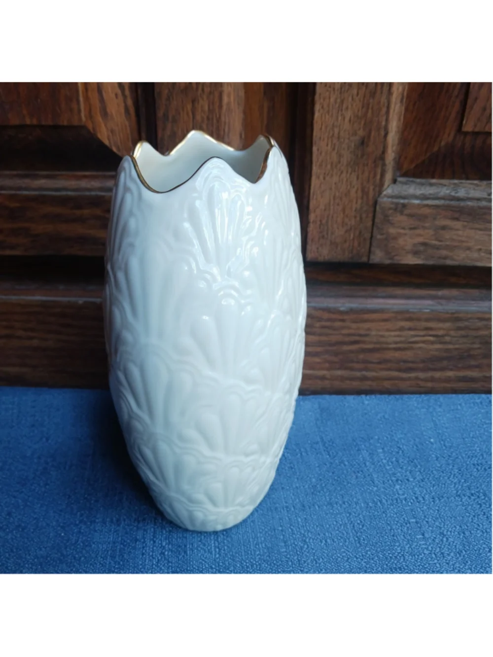 Vtg Lenox Ivory Jacquard Porcelain Vase 6.5